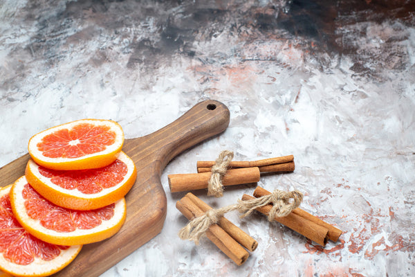 <b>Top Notes:</b> Cinnamon, Grapefruit, Black Pepper