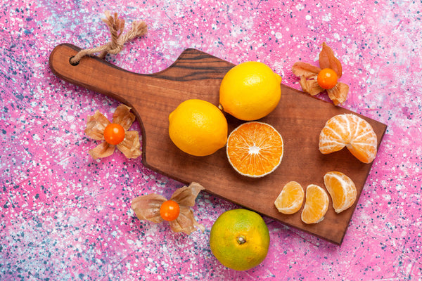 <b>Top Notes:</b> Mandarin, Peach Skin, Pink Pepper